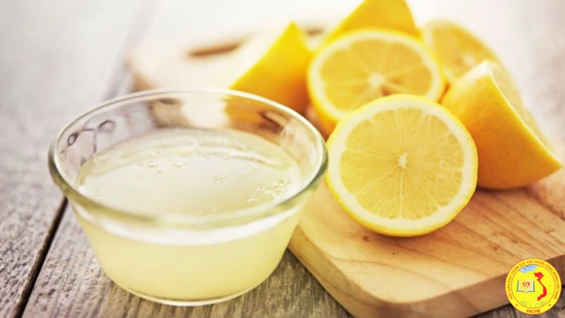Uống nước cốt chanh thải độc là đúng hay sai? Dùng sao cho đúng?