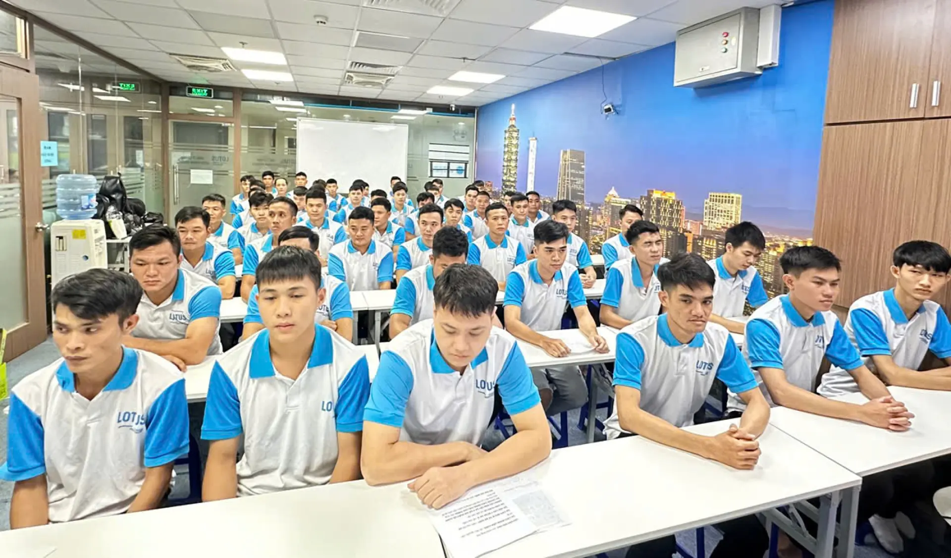 Tuyển 1 Nam cao 168 cho nhà máy Khánh Đường