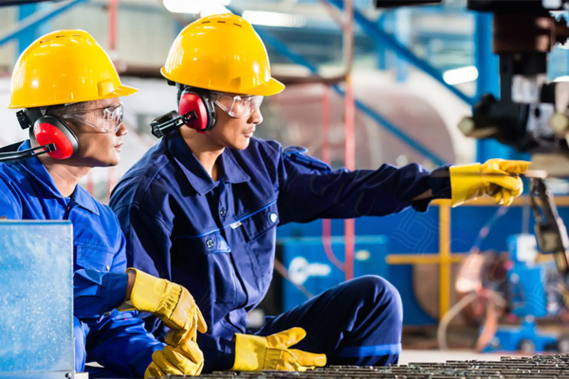 Tuyển 50 Nam công nhân