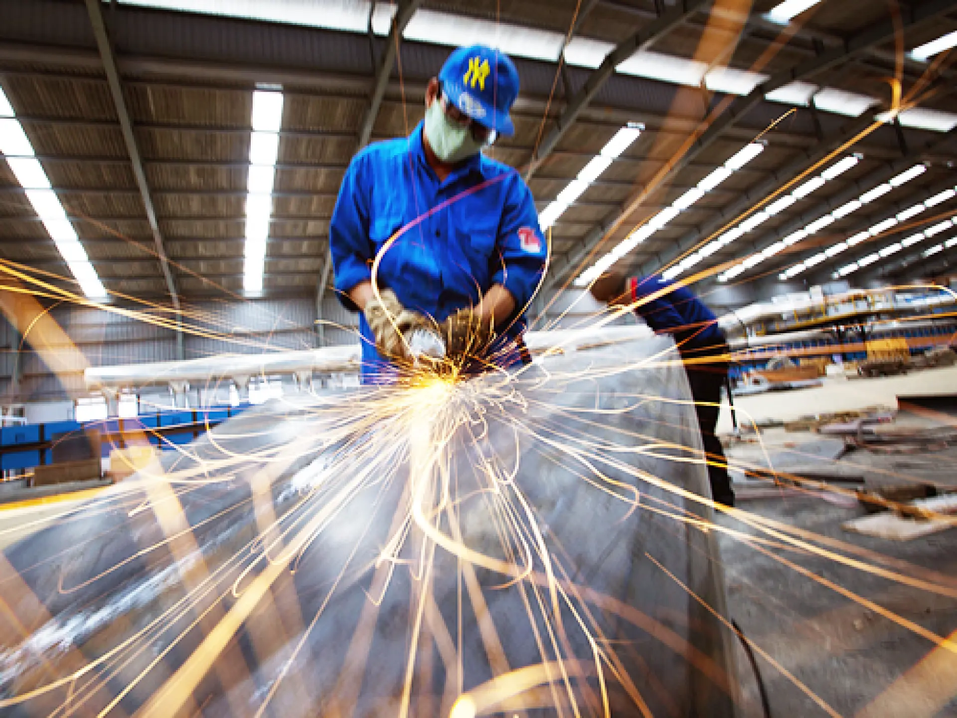 Tuyển 2 Nam chế tạo thiết bị cơ khí