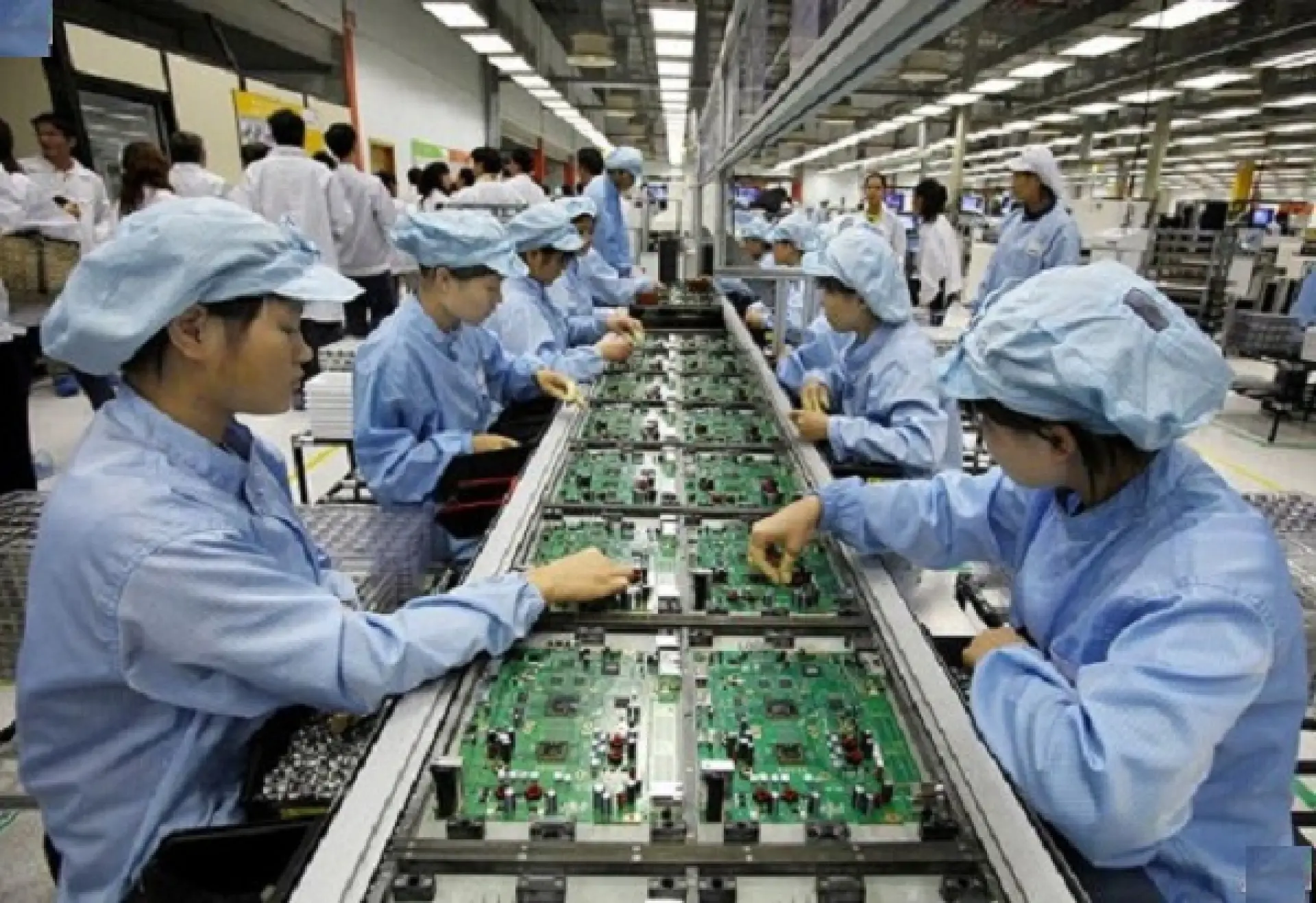 Tuyển 07 nữ làm điện tử tại nhà máy Chấn Thuận Phong