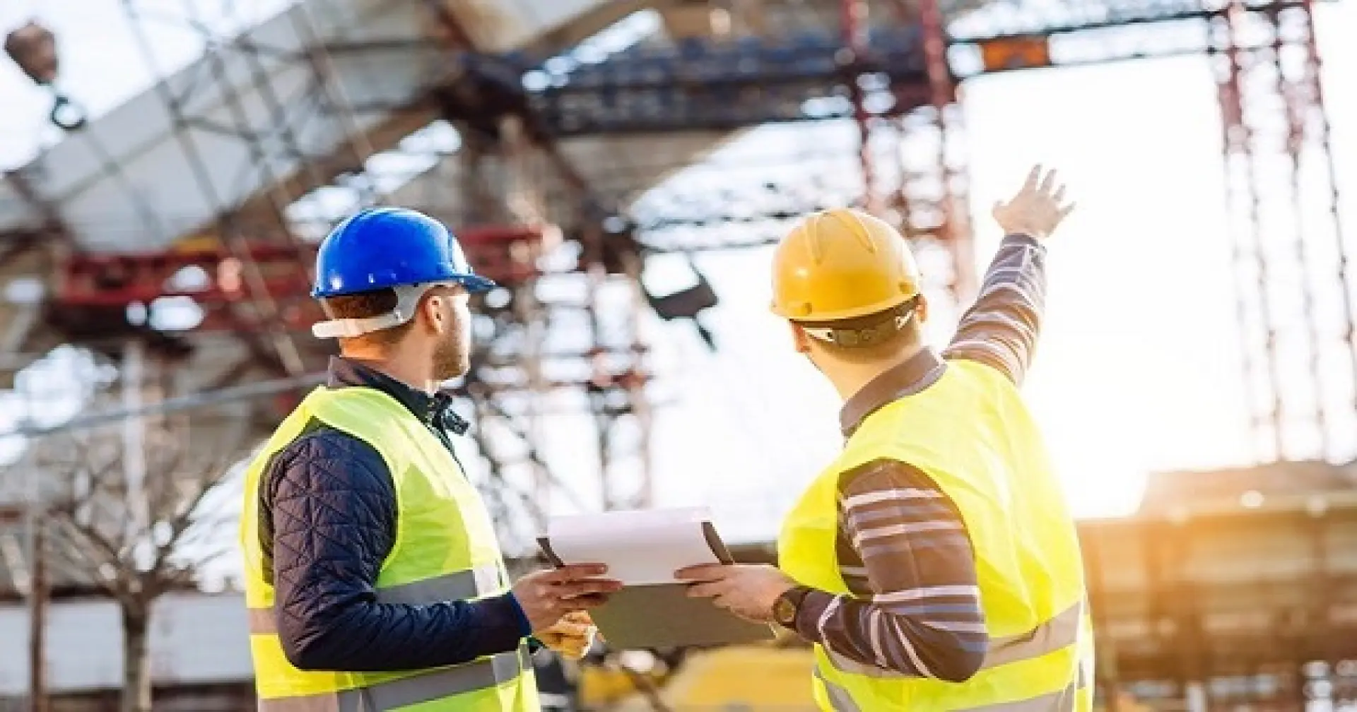 Tuyển 2 Nam quản lí và phiên dịch tại công trường