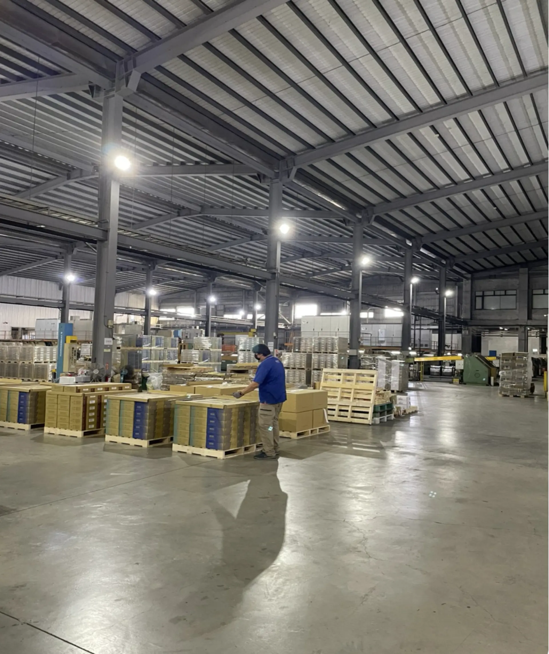 Tuyển 4 Nam sản xuất kim loại