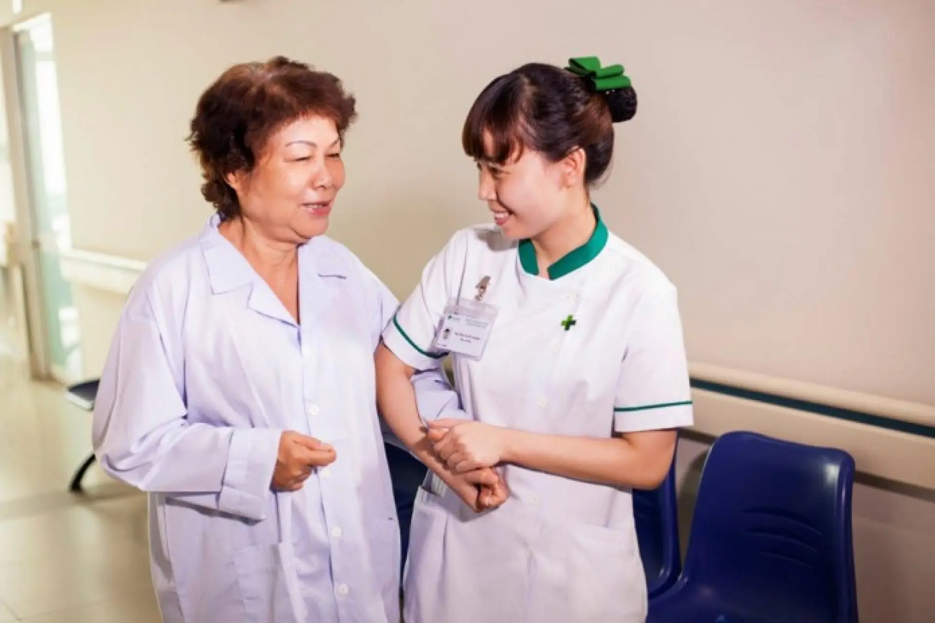 Tuyển gấp 8 nữ hộ lý làm việc tại Nghi Lan