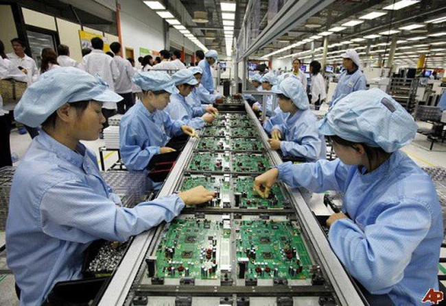 Tuyển 10 nữ sang làm điện tử tại nhà máy tần phổ Cao Hùng