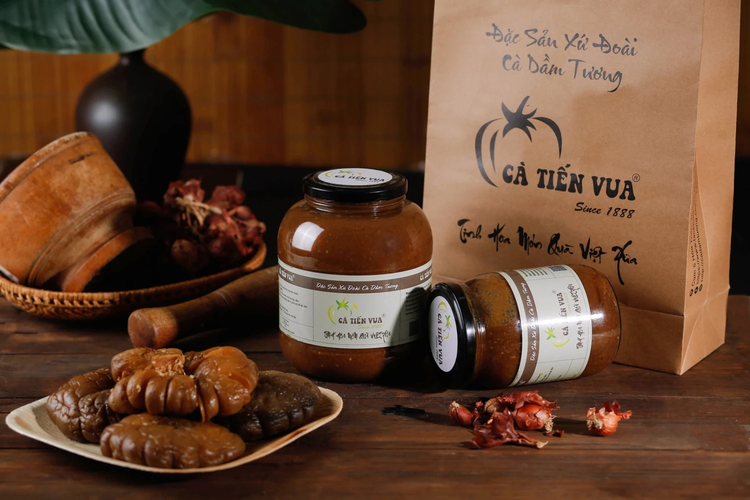 Mất đến 12 tháng mới được 1 mẻ, cà dầm Tương Tam Hiệp ngon cỡ nào?