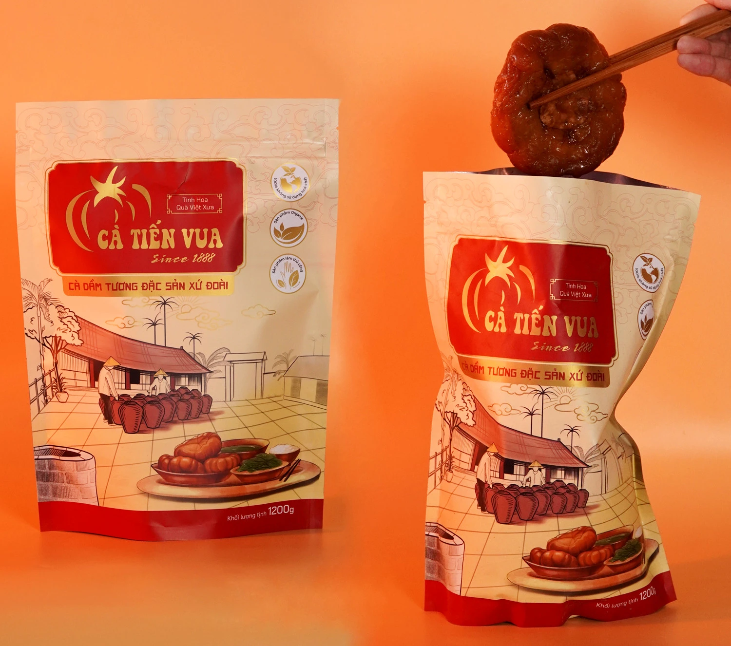 Đặc sản tương cà Hòa Thôn