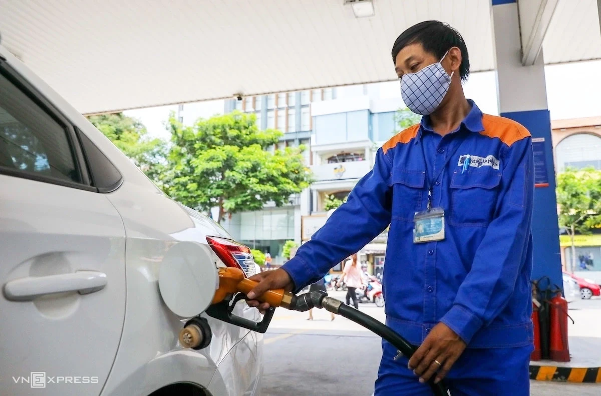 Gasoline and oil may have 2% VAT reduction until the end of 2026