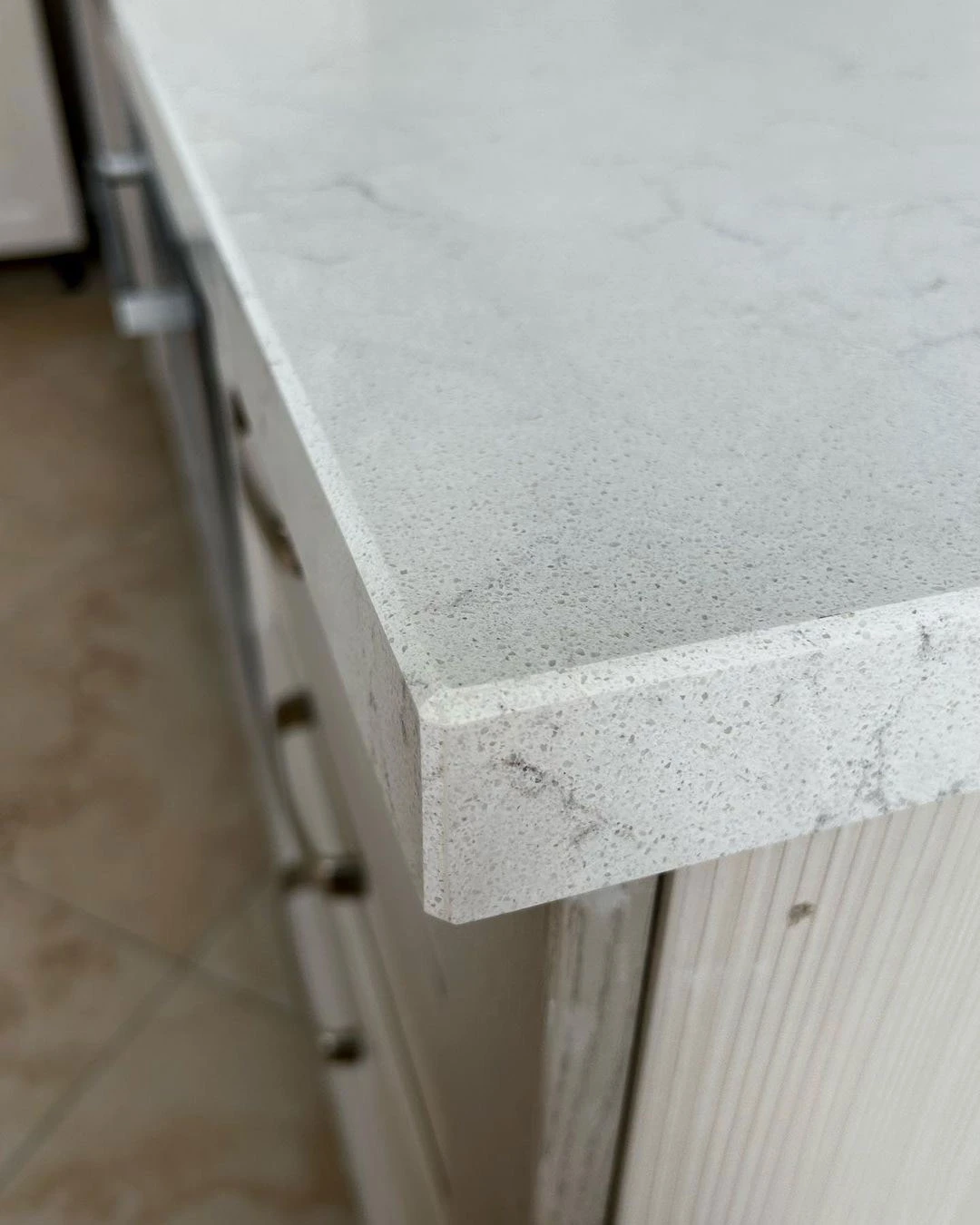 BQ2600 Valley White®