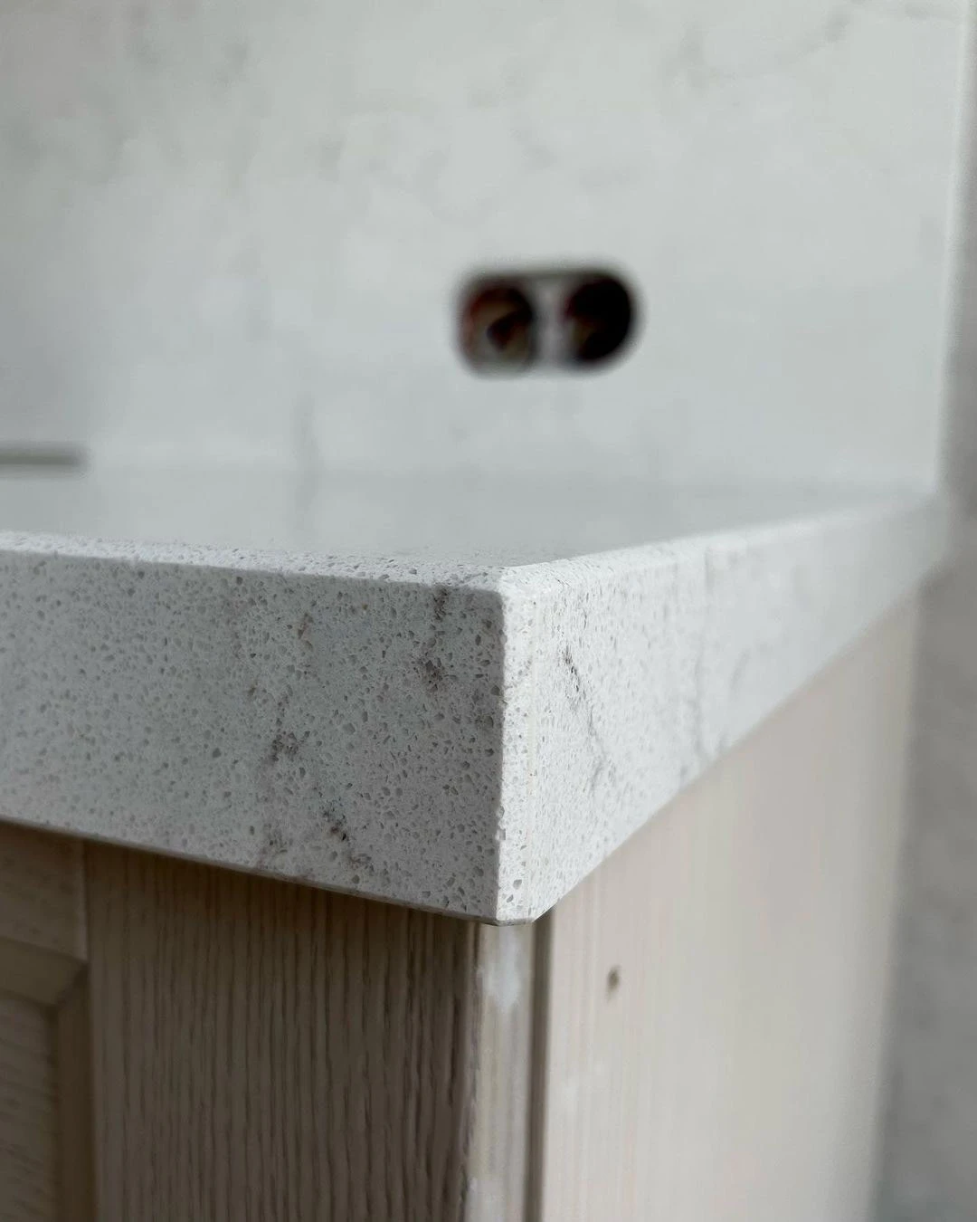 BQ2600 Valley White®