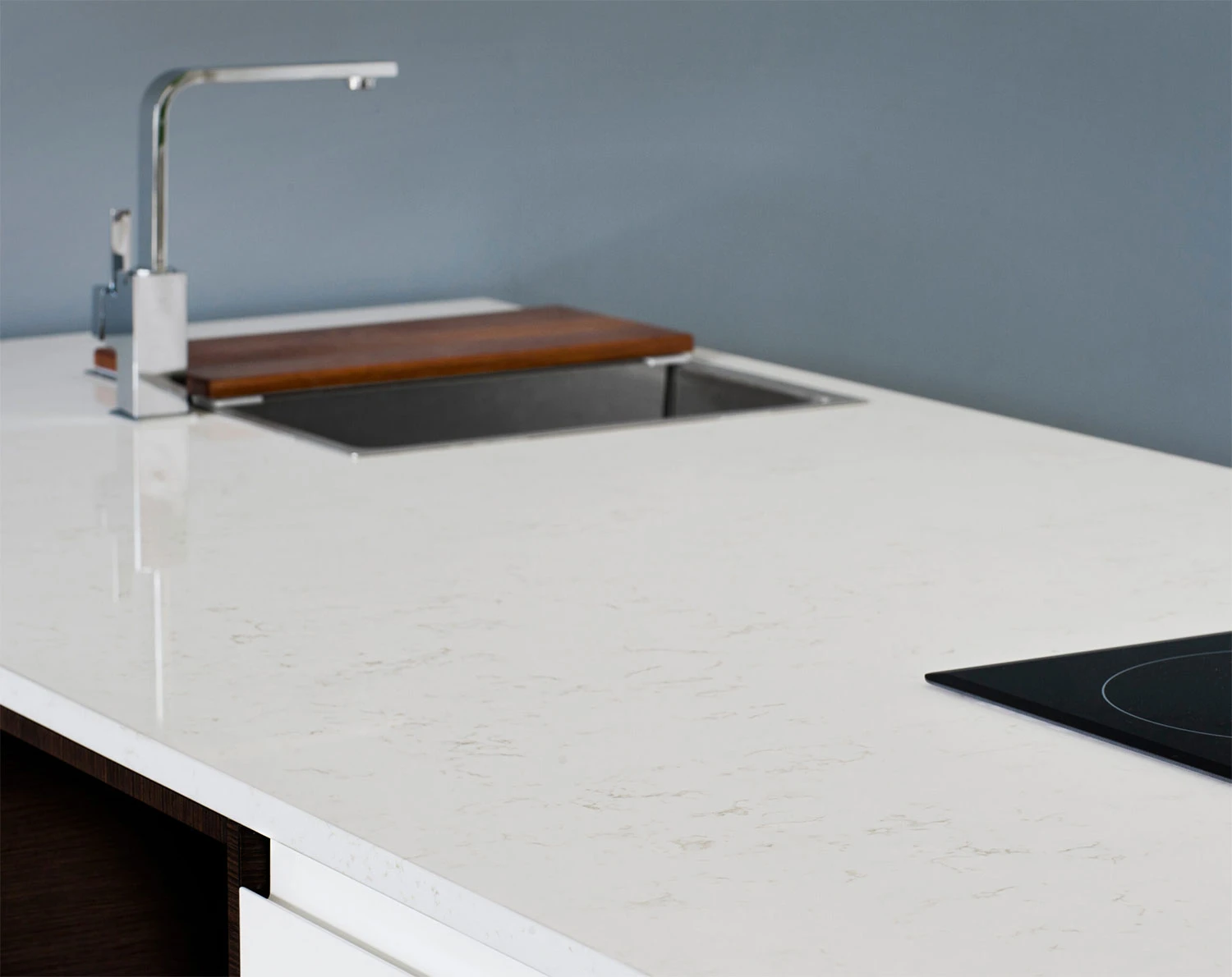 BQ8220 Carrara®