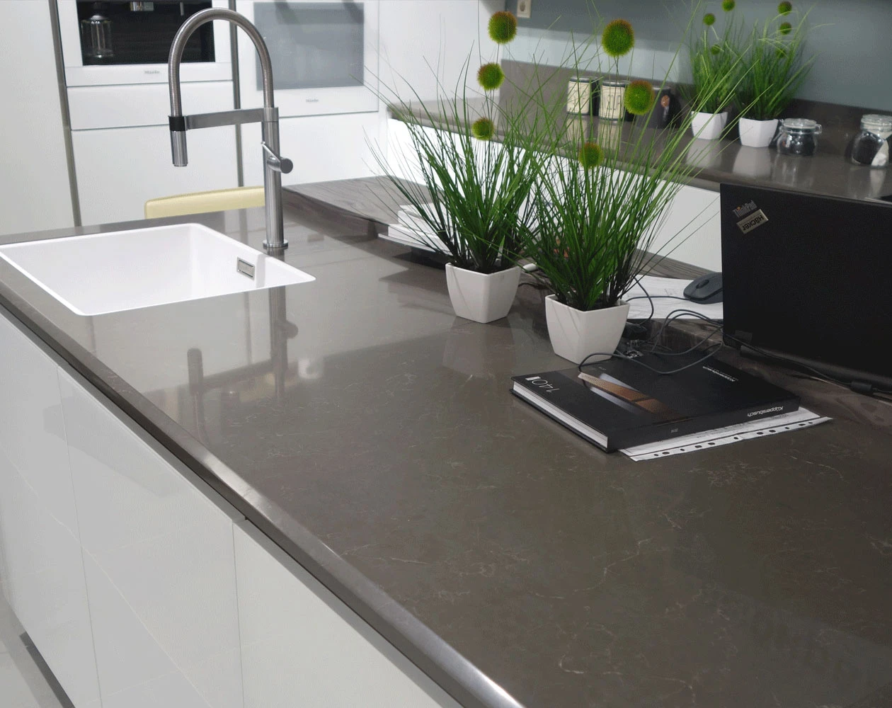 BQ8808 Cinza®
