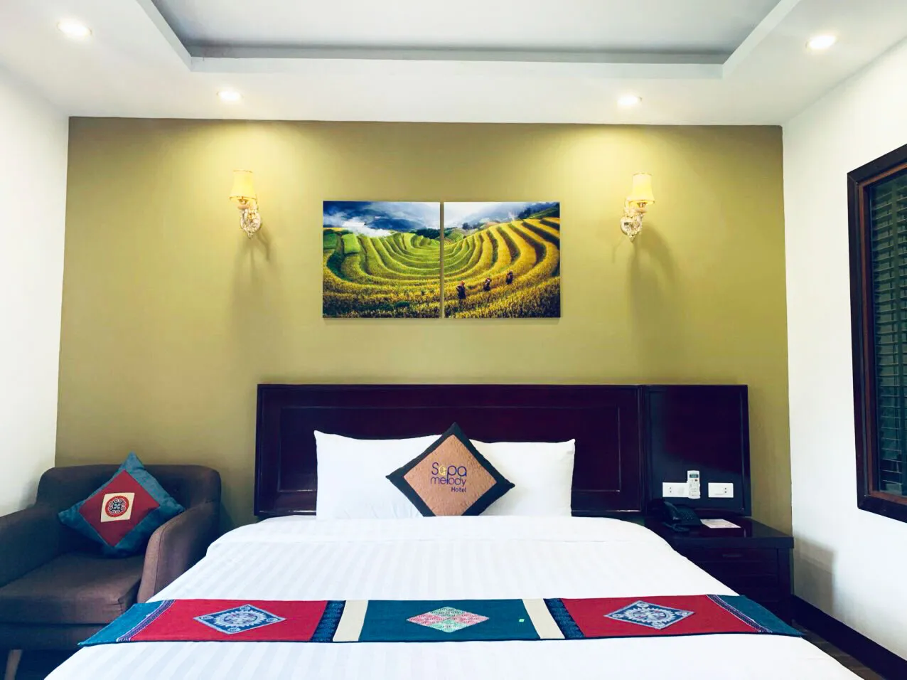 Phòng Deluxe Double ban công